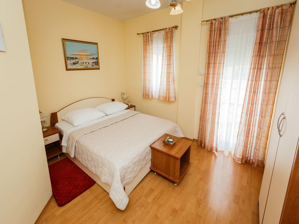 Hotel Adria Kastela Dış mekan fotoğraf
